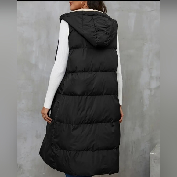 Black Zip Up Puffer Vest Hoodie With Pockets - Picture 5 of 6